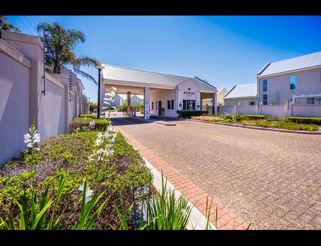 2 BEDROOM APARTMENT FOR SALE IN LANGEBERG RIDGE